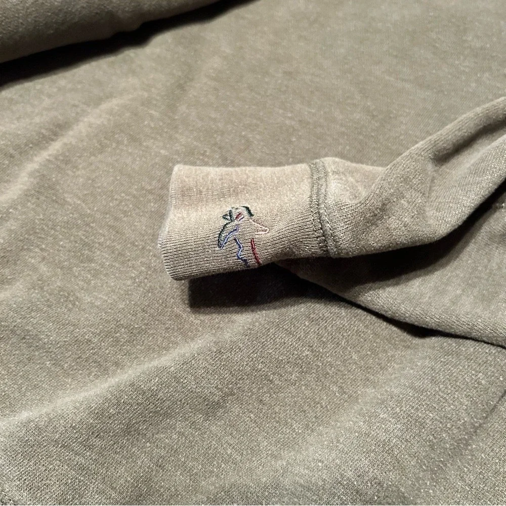 Greg Norman Mens Olive‎ Green V-Neck Pullover Sweatshirt Shark Logo Size Large